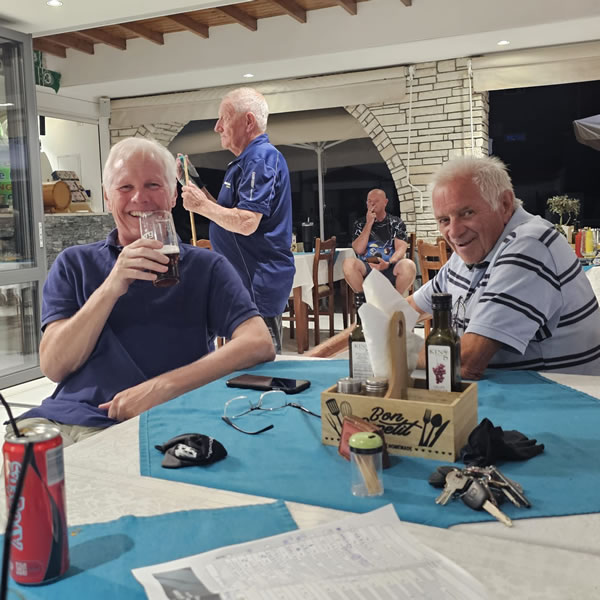 pete_john_fun_pool_night_600x